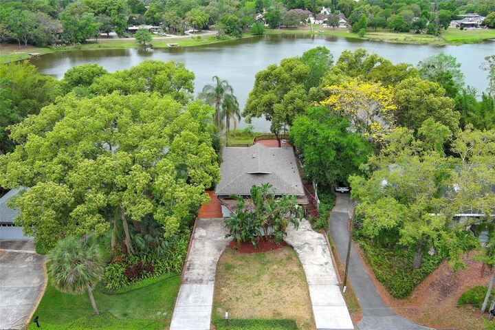 Property Photo:  858 Lake Marion Drive  FL 32701