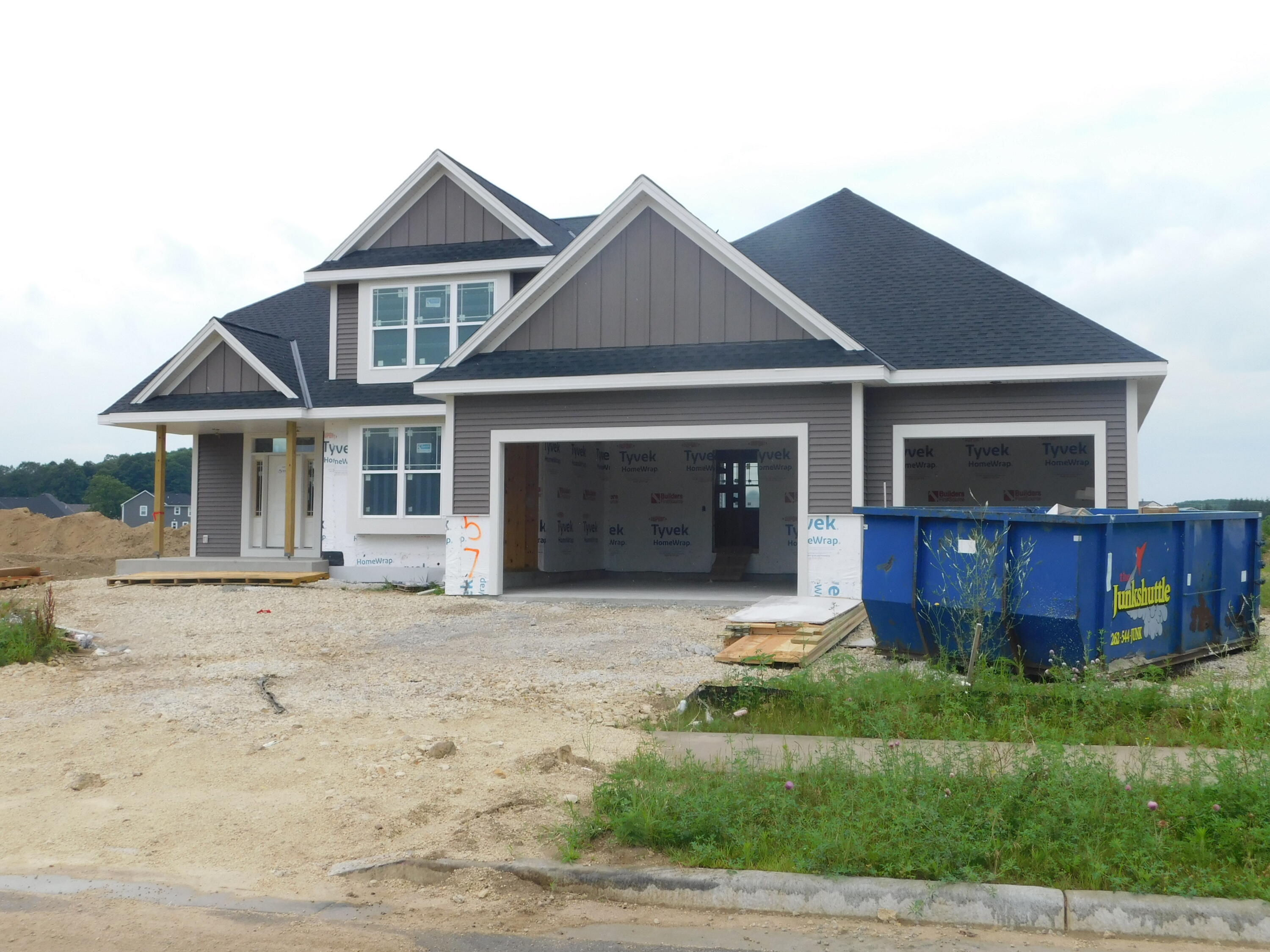 Property Photo: 257 Candleberry Ln WI 53024
