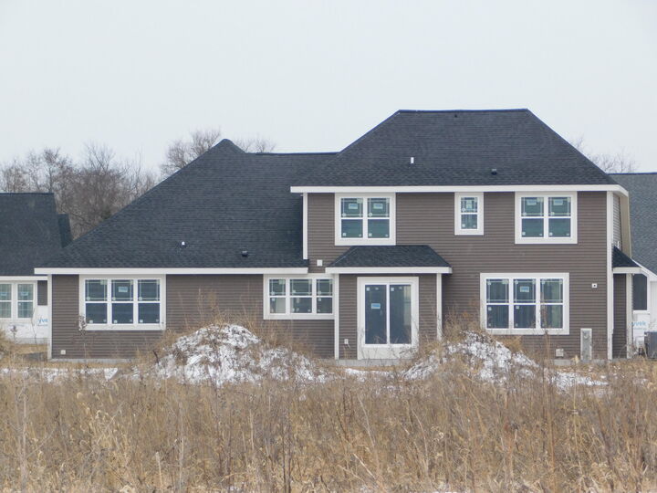 Property Photo:  257 Candleberry Ln  WI 53024 