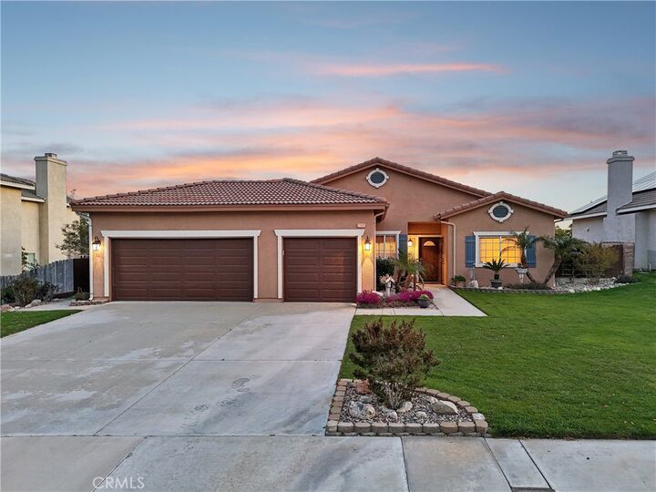 Property Photo:  2689 W Meyers Road  CA 92407 