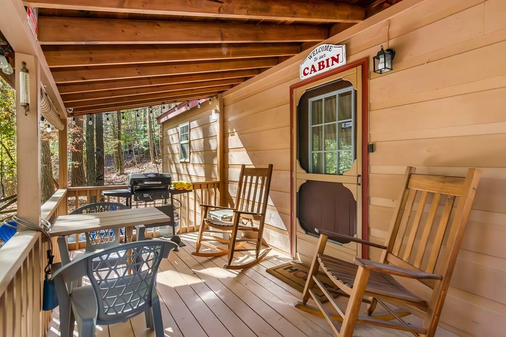 Property Photo: 151 33rd Street GA 30540