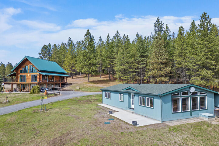 Property Photo:  1076 Starvation Lake Rd  WA 99114 