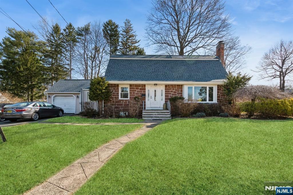 11 Marcotte Lane  Bergenfield NJ 07621 photo