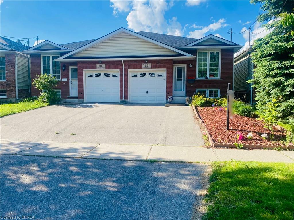 Property Photo: 118 Marlborough Street ON N3S 7Y2