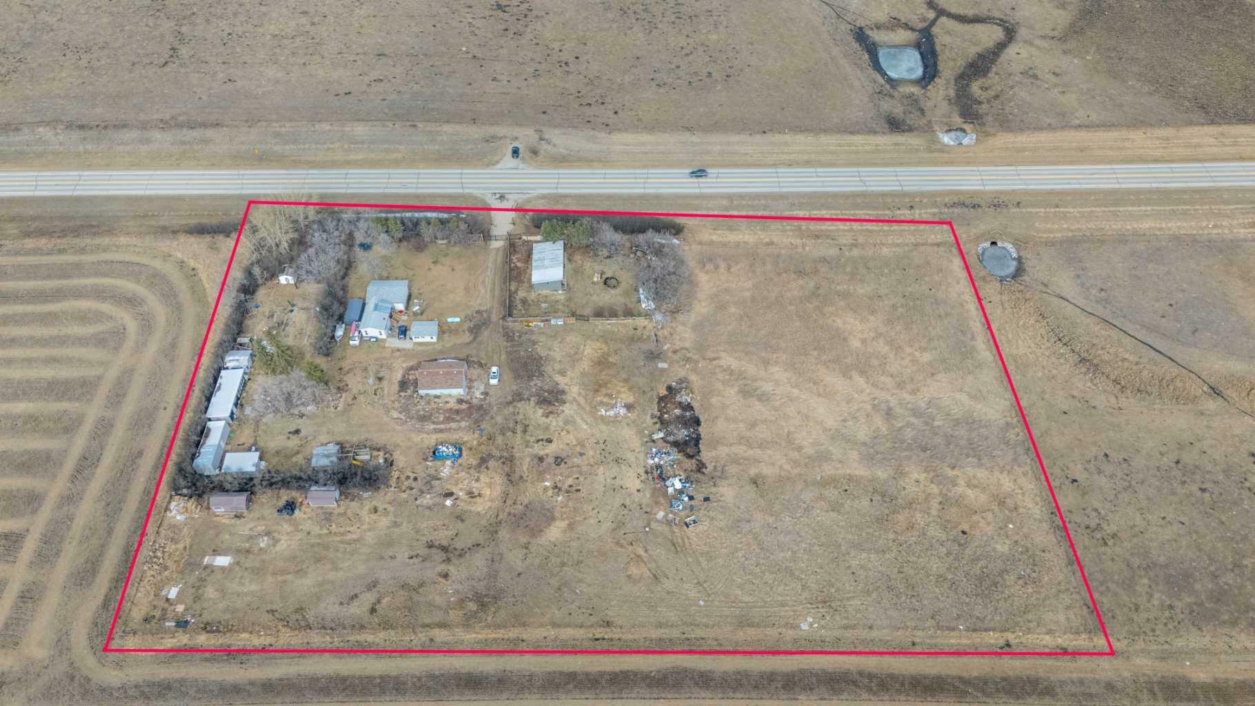 Property Photo: 1165 582 Highway AB T0M 0W0