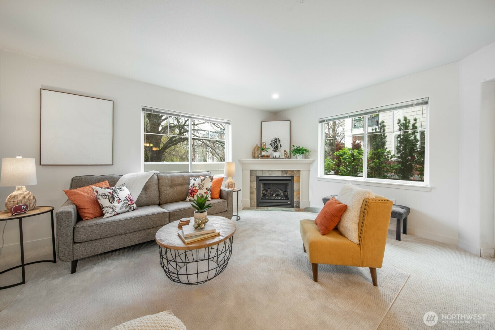 Property Photo: 1545 NW 57th Street 204 WA 98107