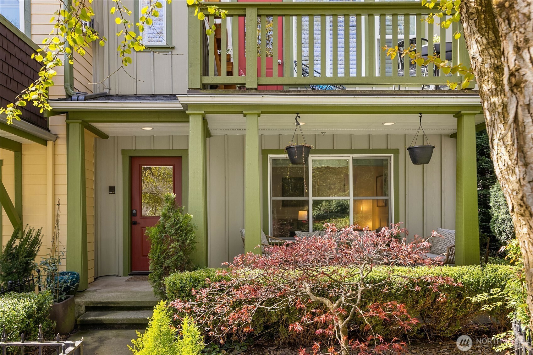 Property Photo: 737 Madison Avenue N 30 WA 98110
