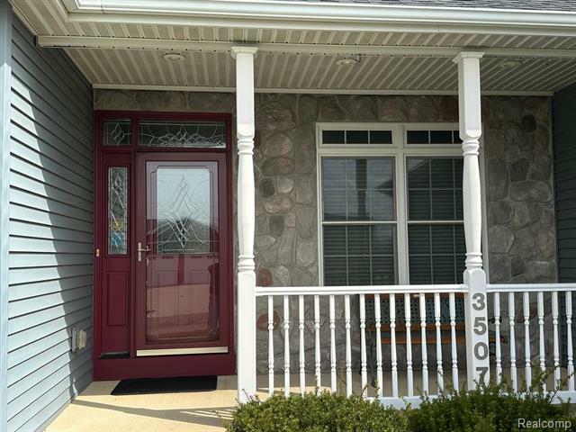 Property Photo: 3507 E Daryls Way MI 48813
