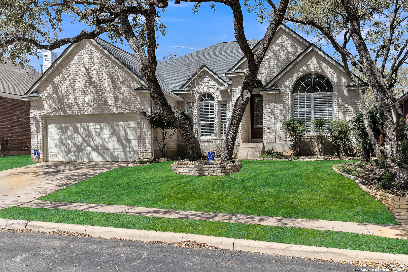 Property Photo: 1735 Diamond Rdg TX 78248