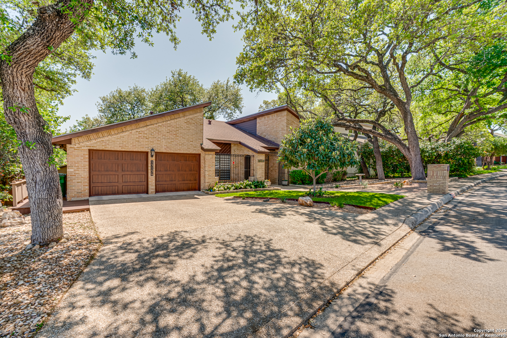 Property Photo: 13154 Queens Forest TX 78230