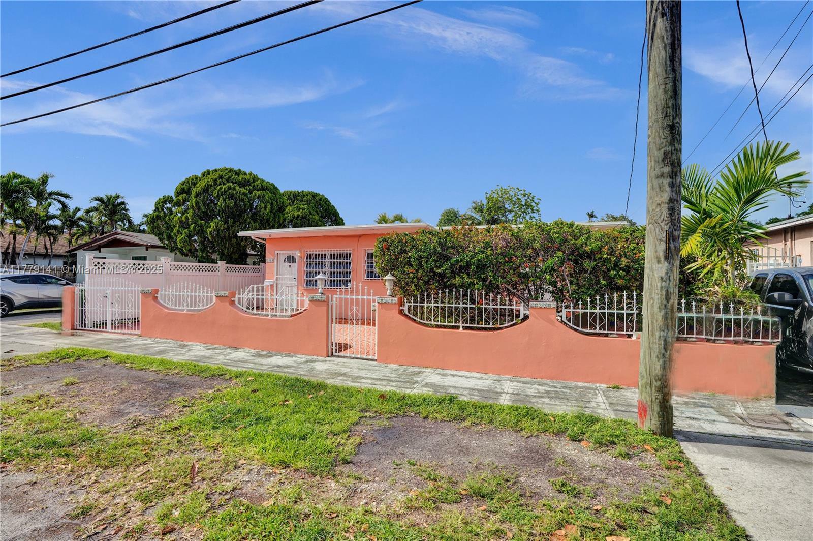 Property Photo: 2901 SW 21st Ter FL 33145