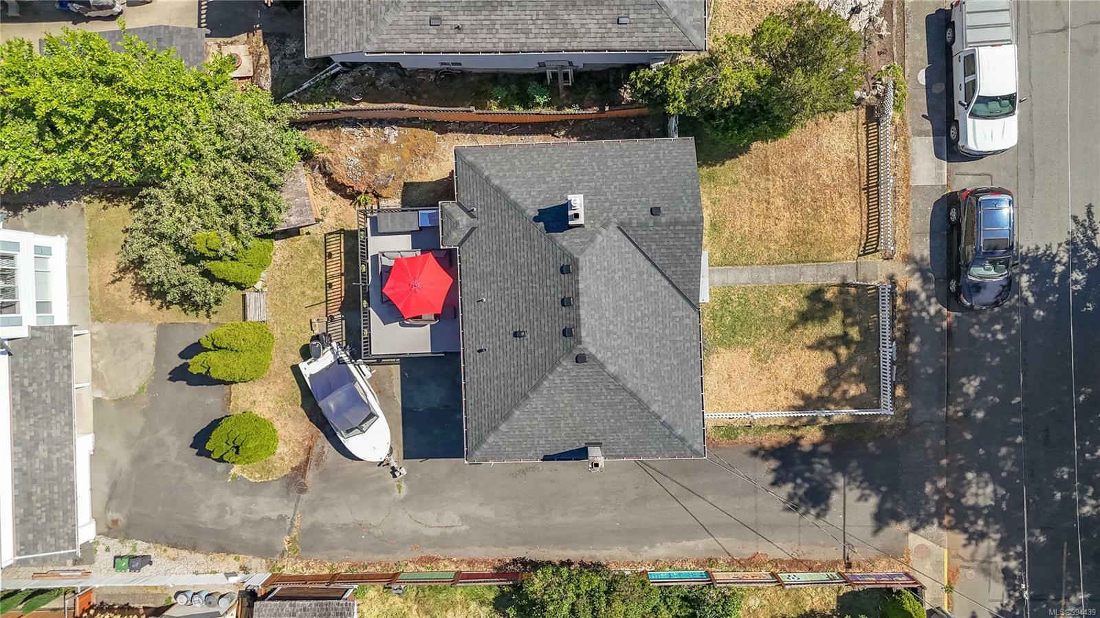 Property Photo: 2875 Delatre St BC V8T 3E1