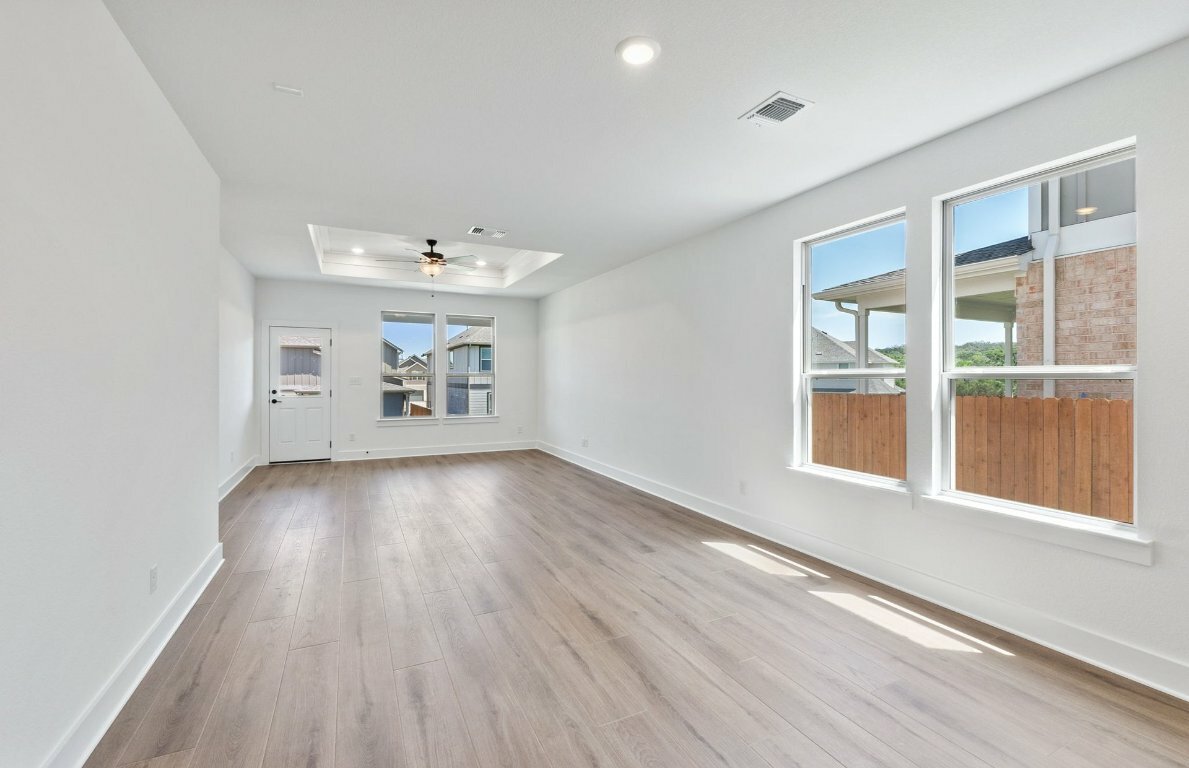 Property Photo: 405 Bristlecone Bend TX 78642