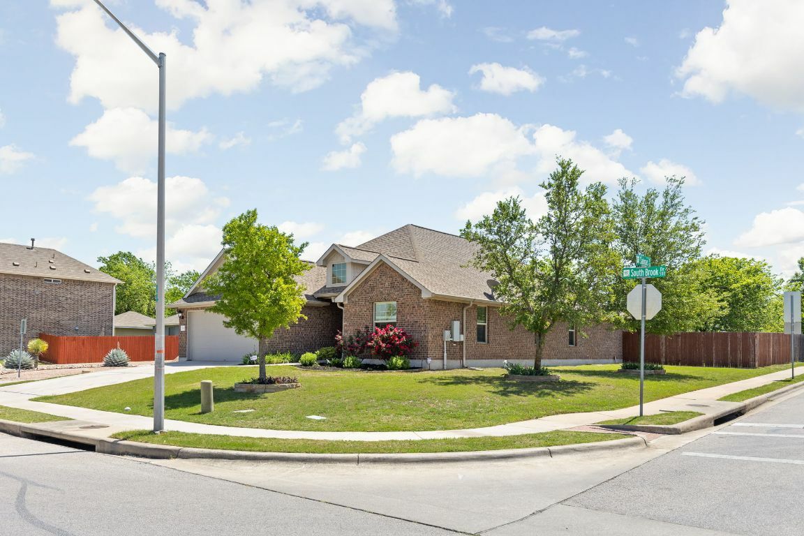 Property Photo: 500 S Brook Drive TX 78641