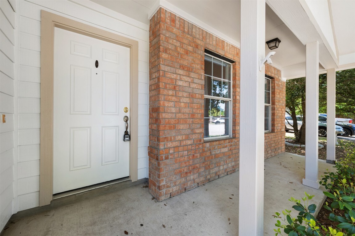 Property Photo:  18513 Silent Water Way  TX 78660 