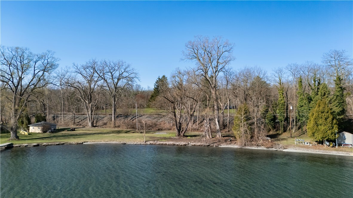 Property Photo: 5249 North Kashong Point NY 14456
