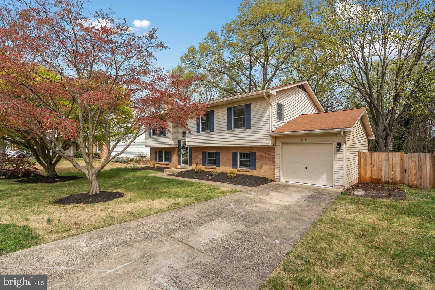 Property Photo: 6418 Kings Landing Road VA 22310