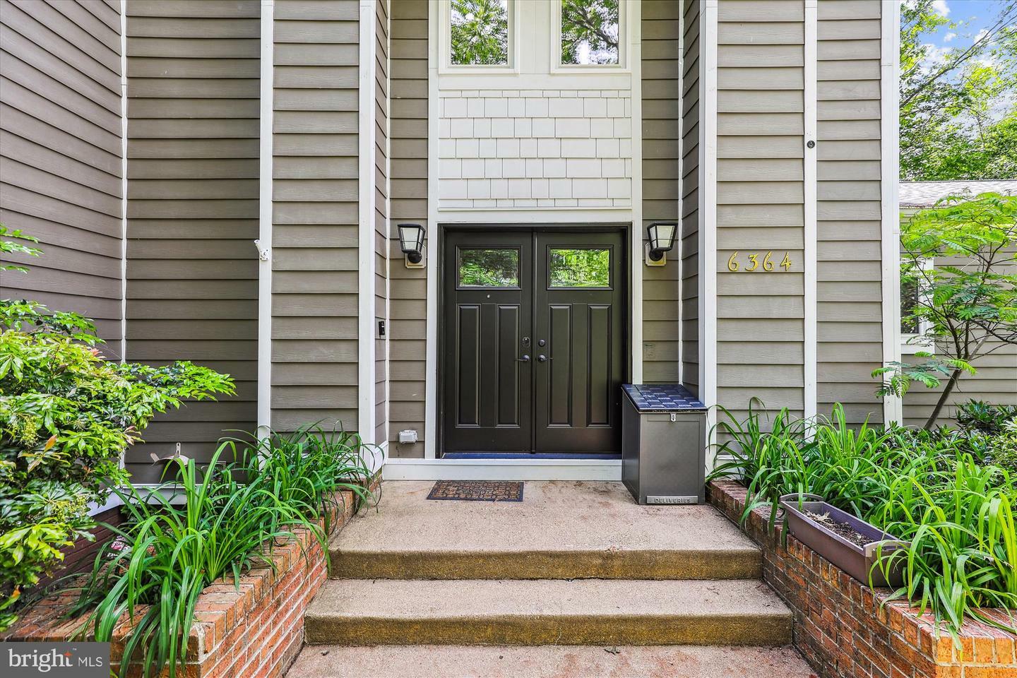 Property Photo: 6364 Evangeline Lane VA 22312
