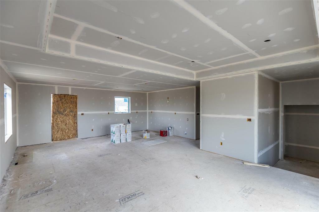 Property Photo: 32 Parkside Crescent MB R5G 2X3