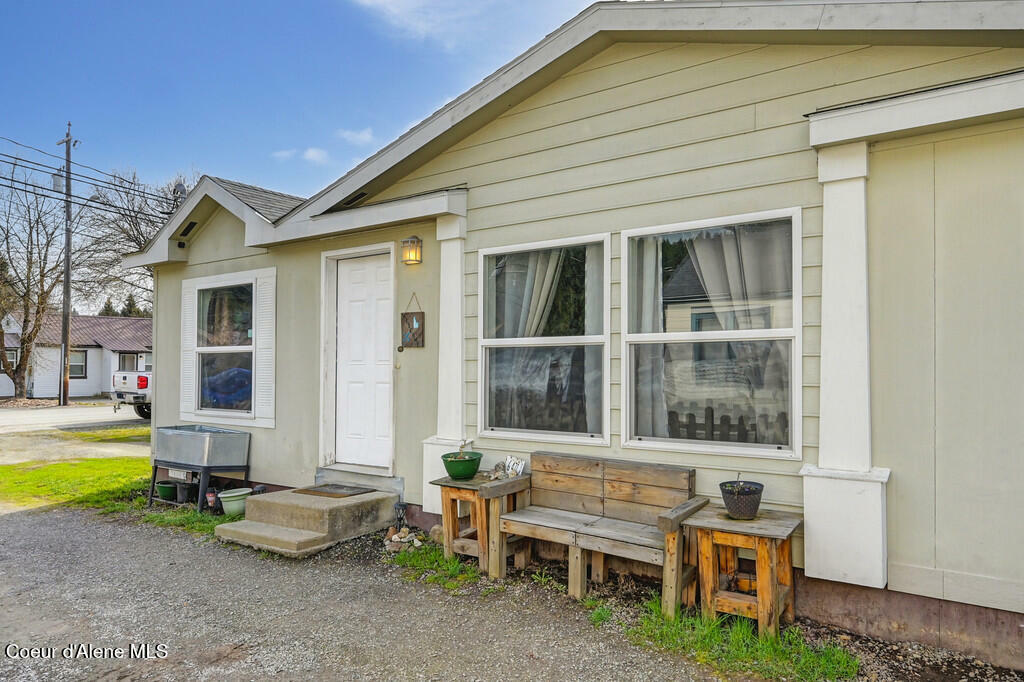 Property Photo: 609 Main Street ID 83850