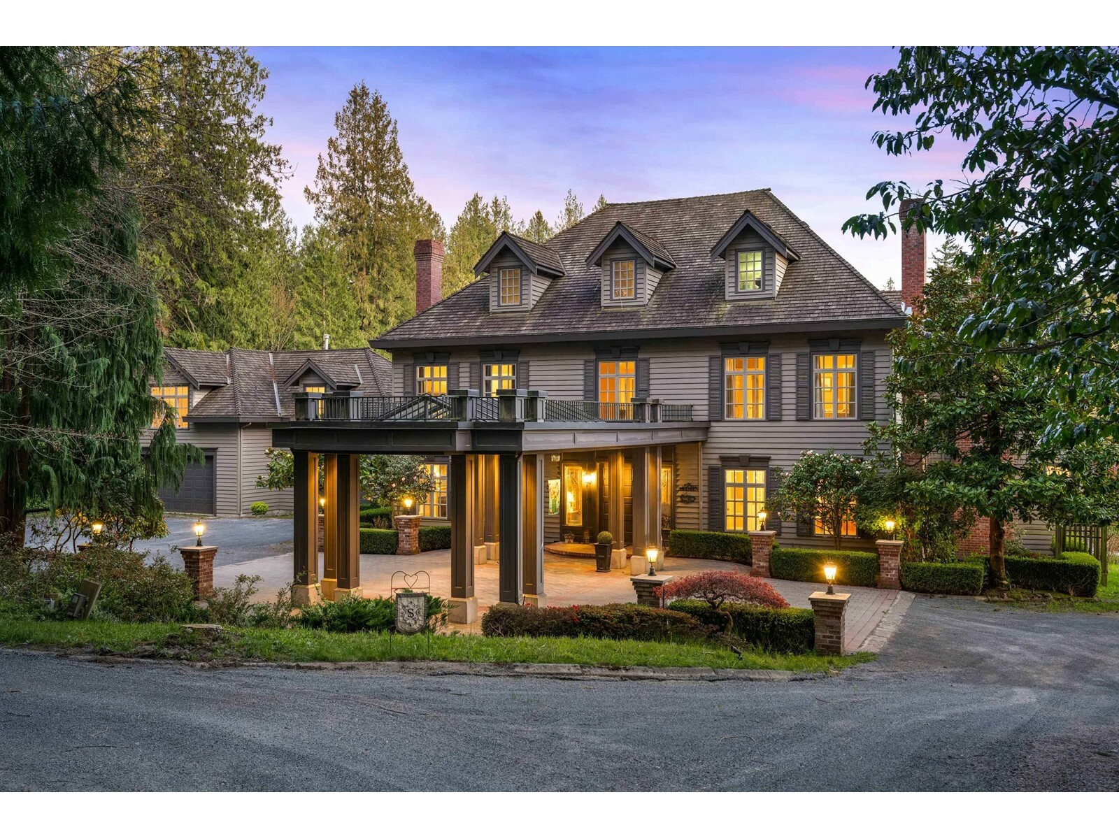 Property Photo: 22482 8 BC V2Z 2W4
