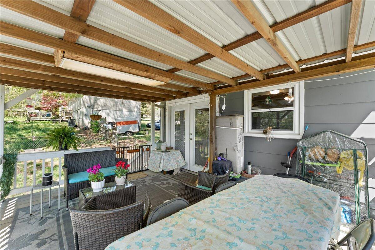 Property Photo: 158 Ferndale Drive GA 30741
