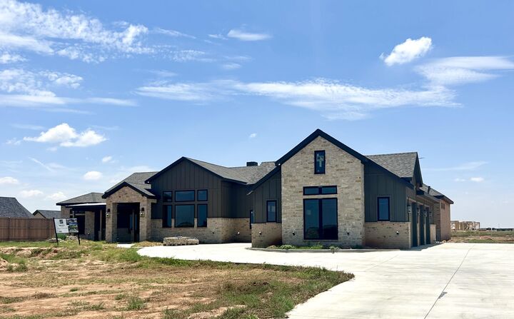 Property Photo: 5829 County Rd 7670 TX 79424