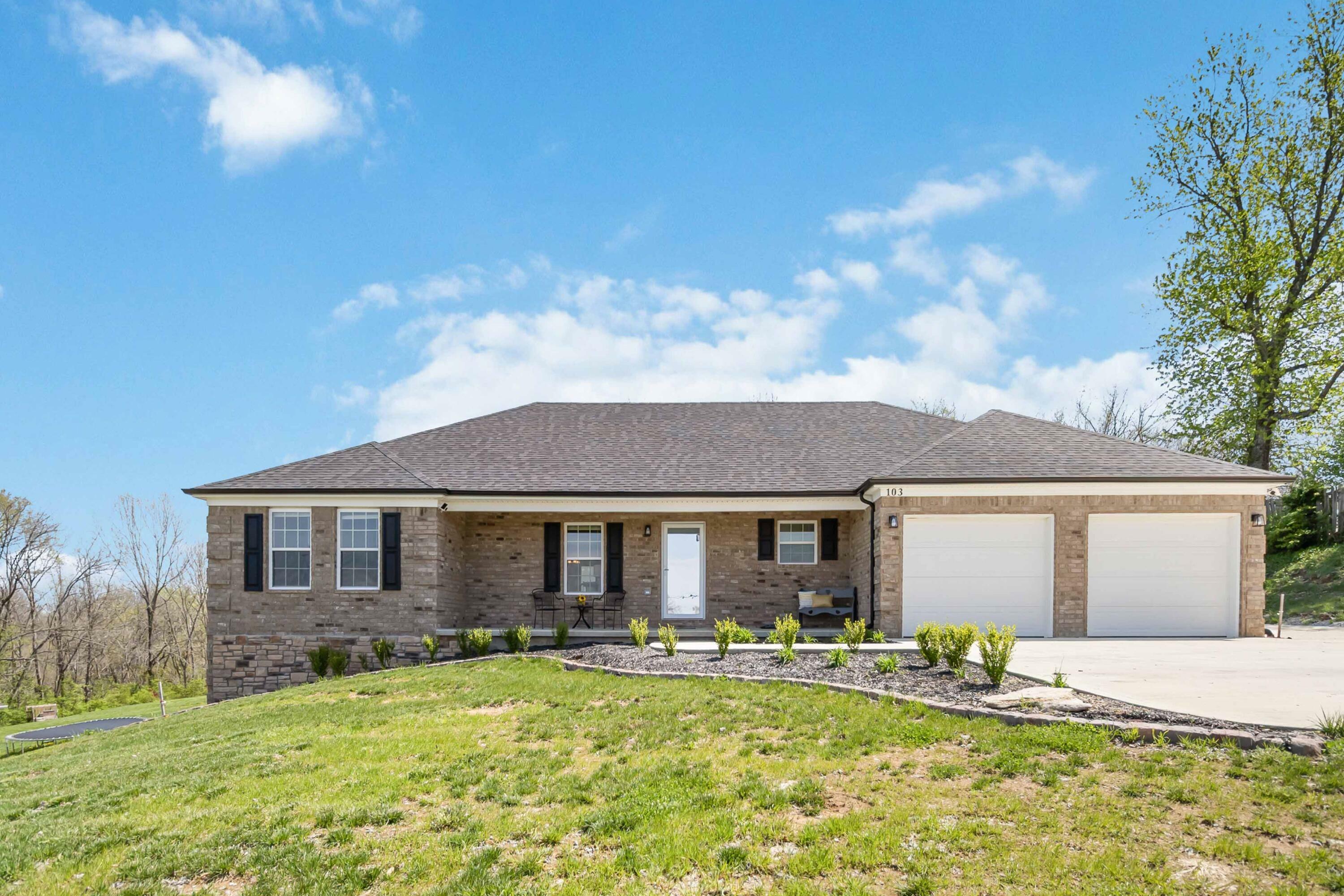 Property Photo: 103 Sena Way KY 40475