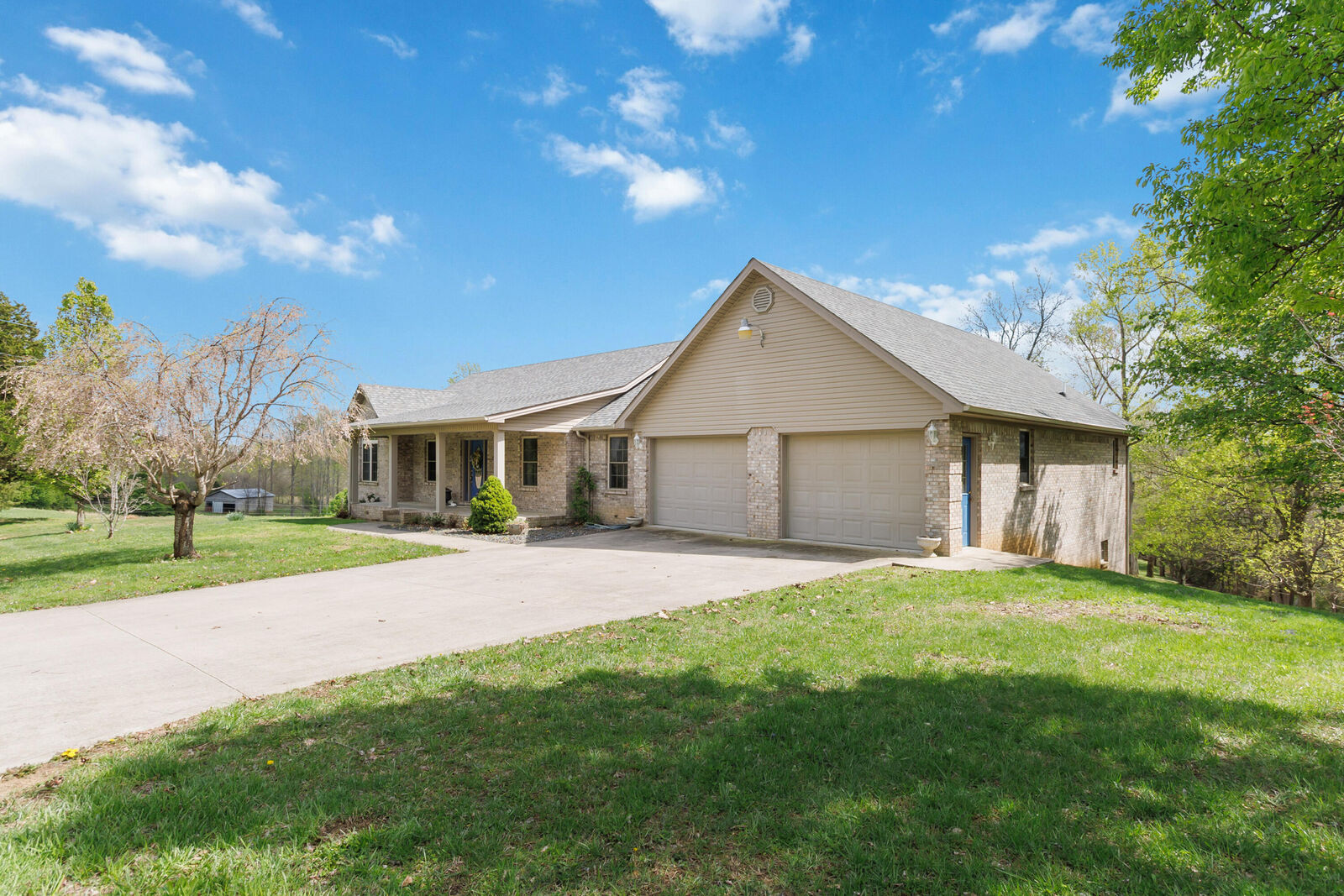 Property Photo:  1284 Lanetown Road  KY 42544 