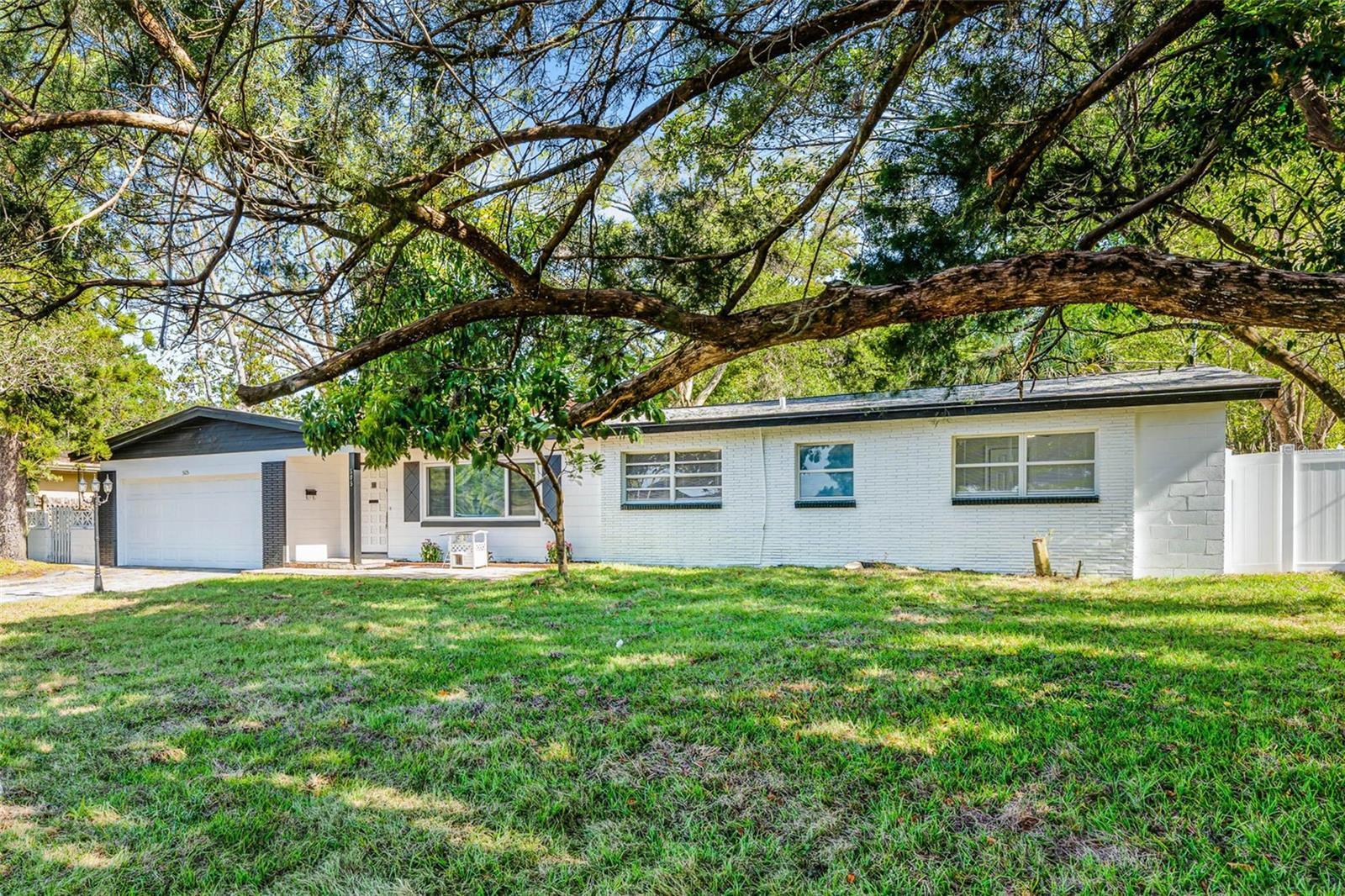 Property Photo:  505 Lake Shore Drive  FL 32751 