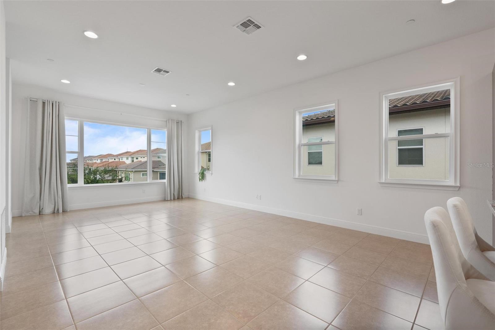 Property Photo: 13599 Larkton Lane FL 32832