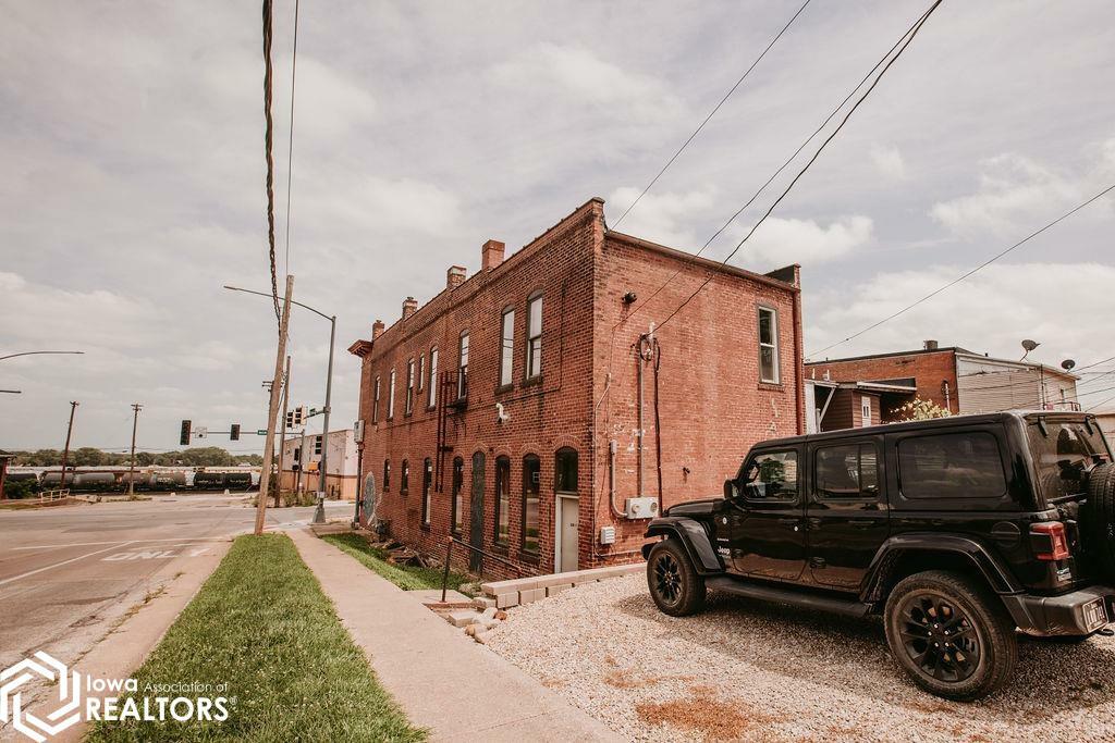 Property Photo: 601 S Main Street IA 52601
