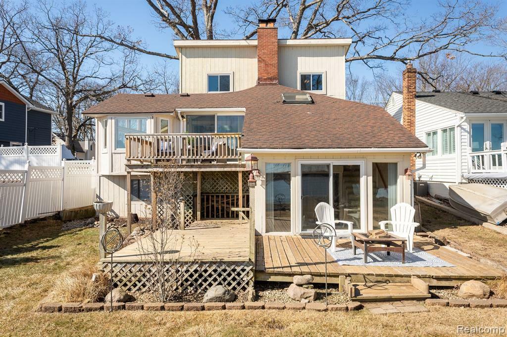 2830 N Duck Lake Road  Highland MI 48356 2412 photo