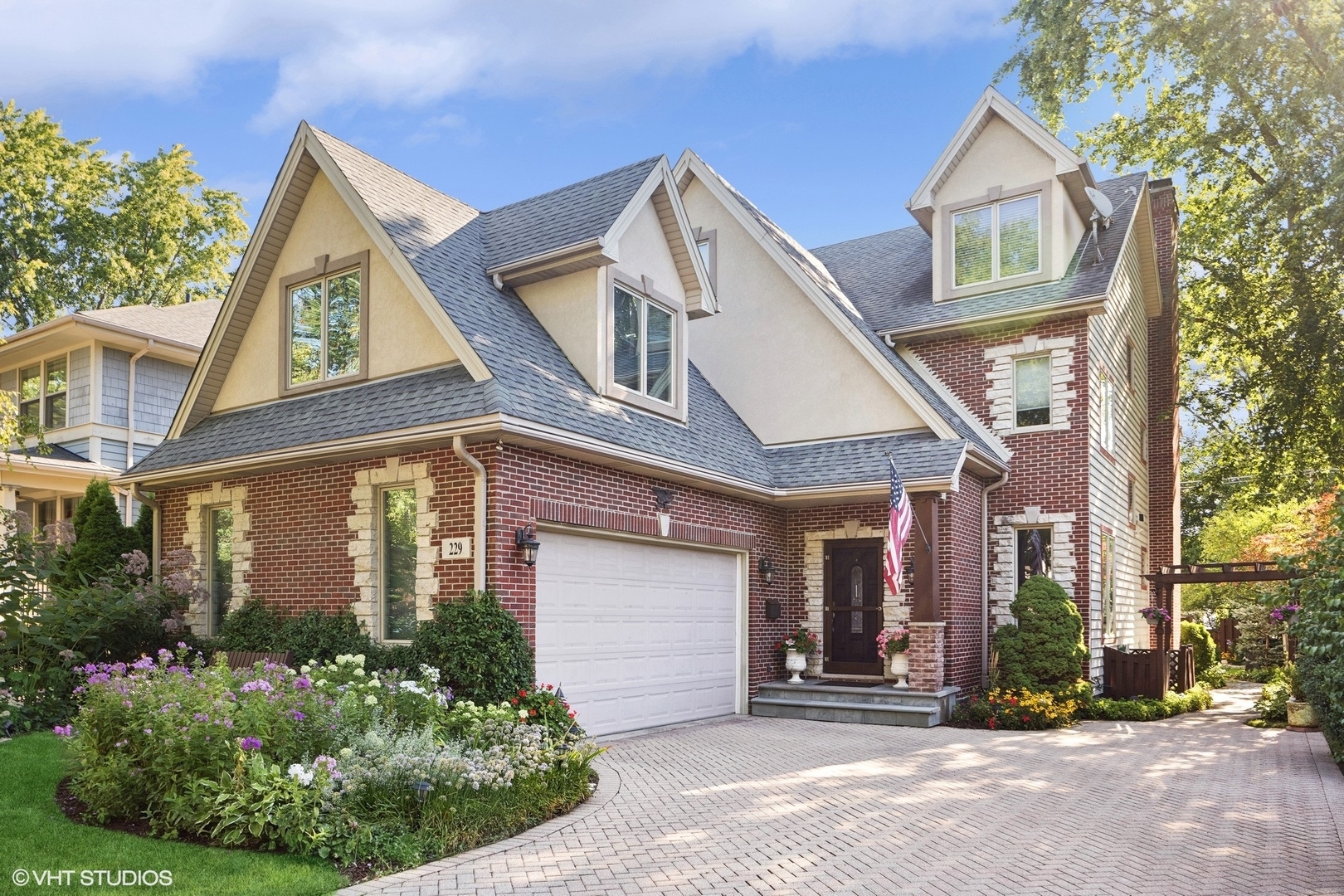 Property Photo: 229 9th Avenue IL 60525