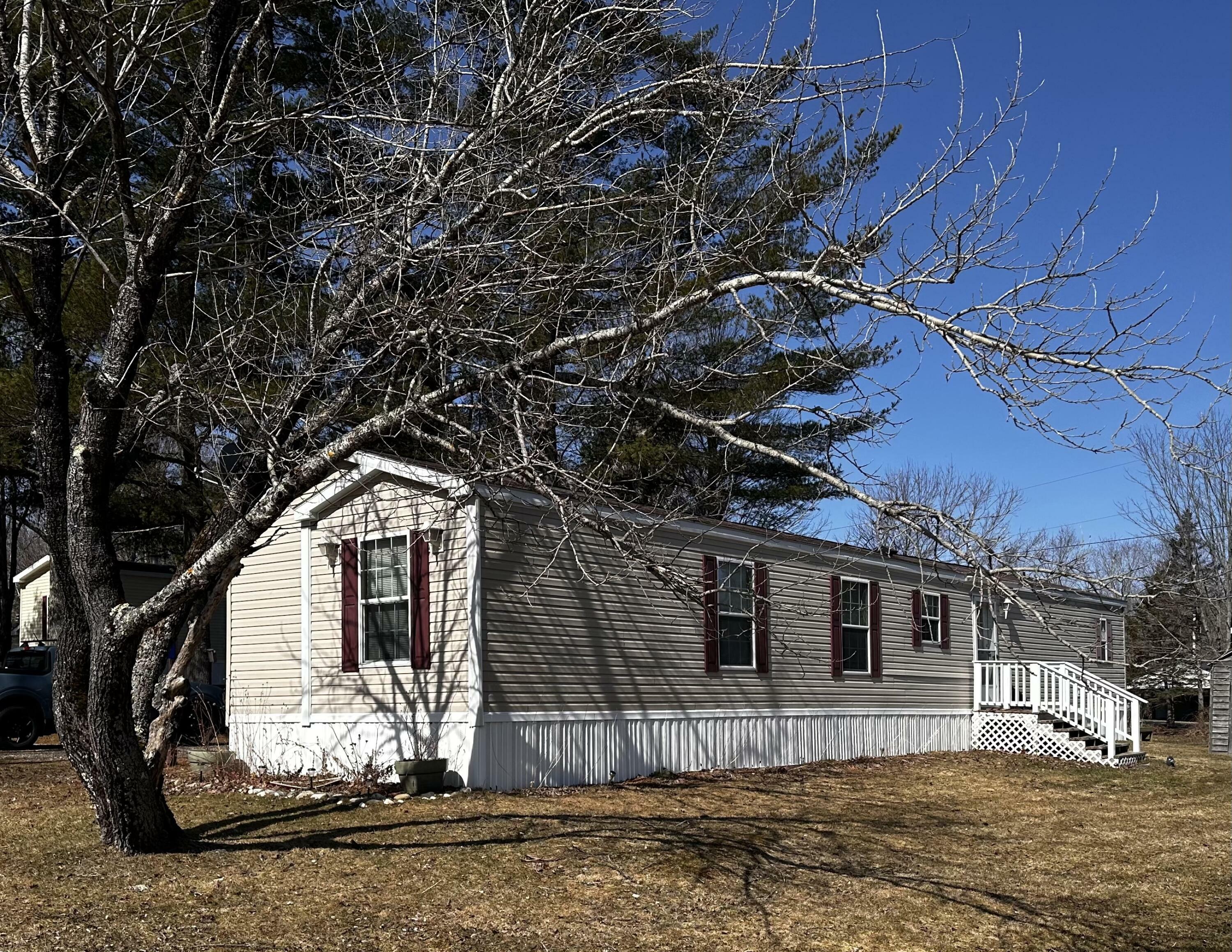 Property Photo: 7 Pine Road ME 04952