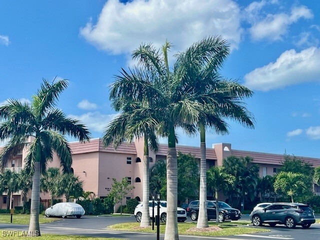 Property Photo: 150 Turtle Lake Court 107 FL 34105