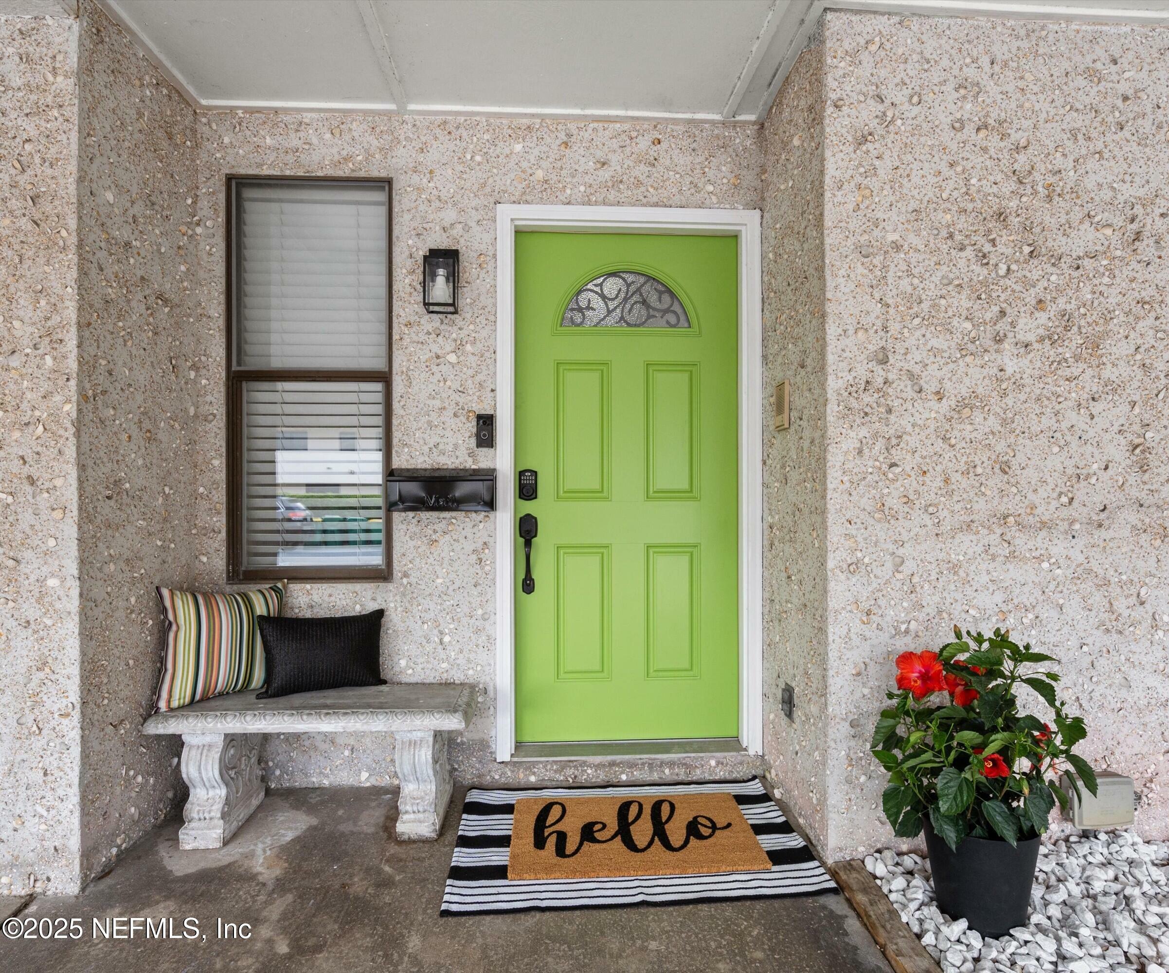 Property Photo: 2219 Gorden Avenue FL 32250