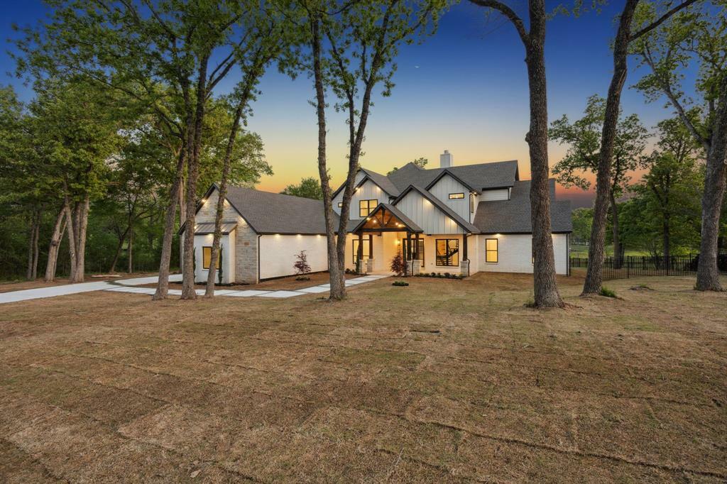 Property Photo: 123 Sweetwater Trail TX 75144