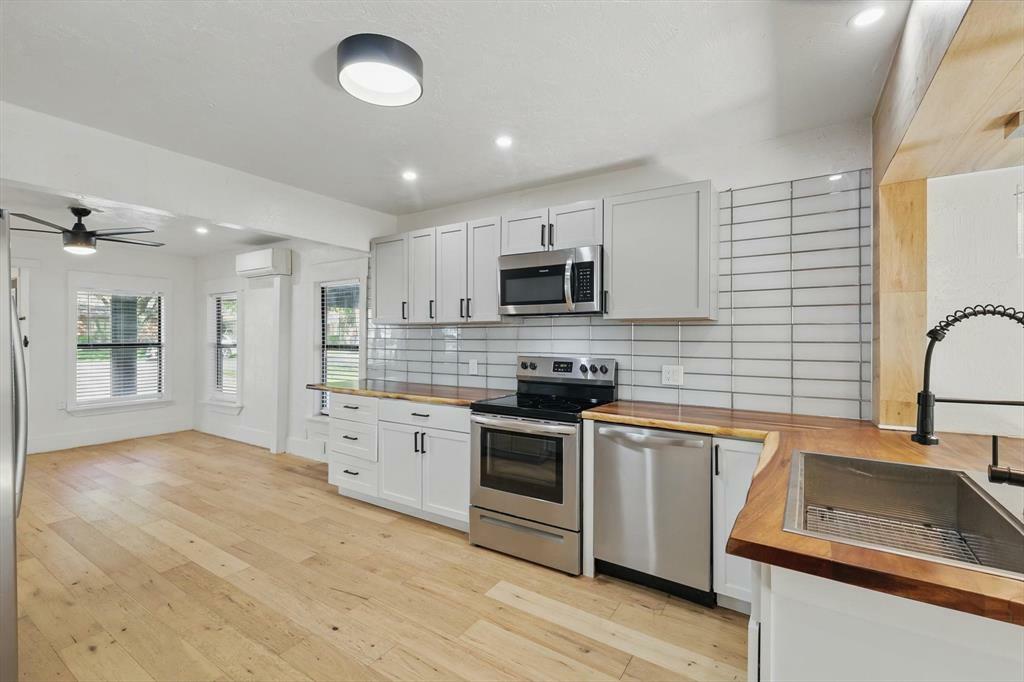 Property Photo:  1506 N Waddill Street  TX 75069 
