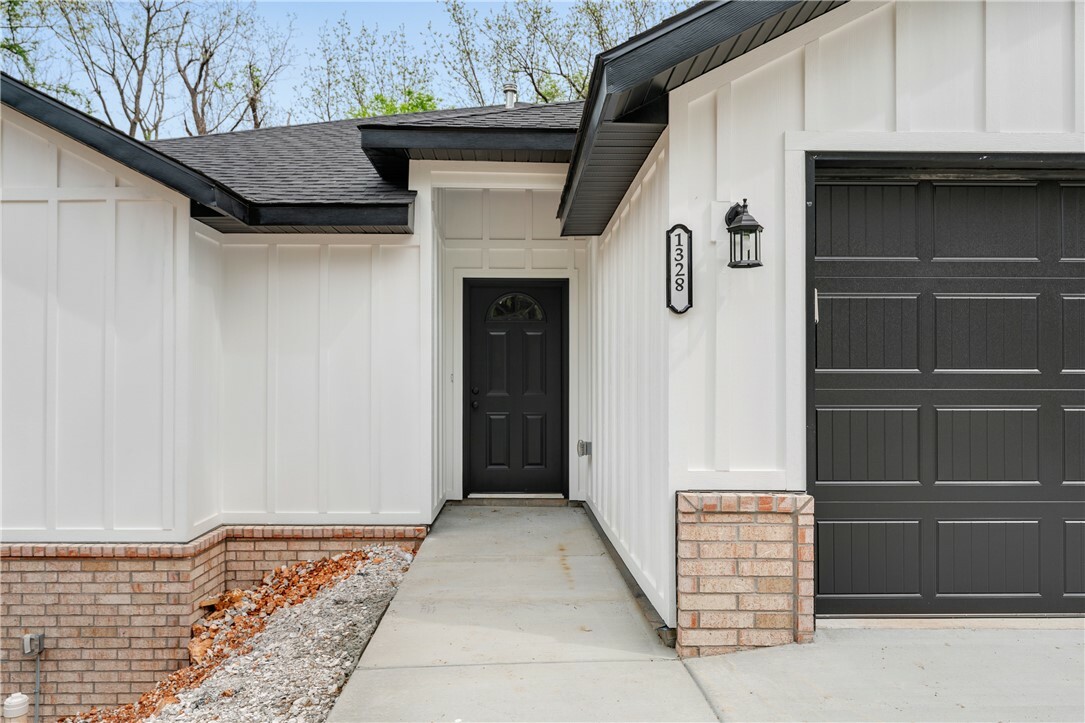 Property Photo: 1328 San Miguel Drive AR 72762