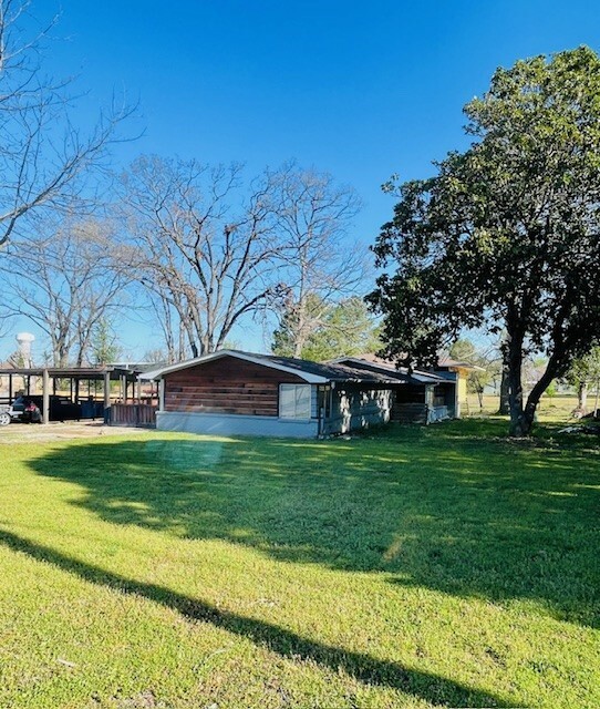 Property Photo: 1110 NW 7th Street AR 72712