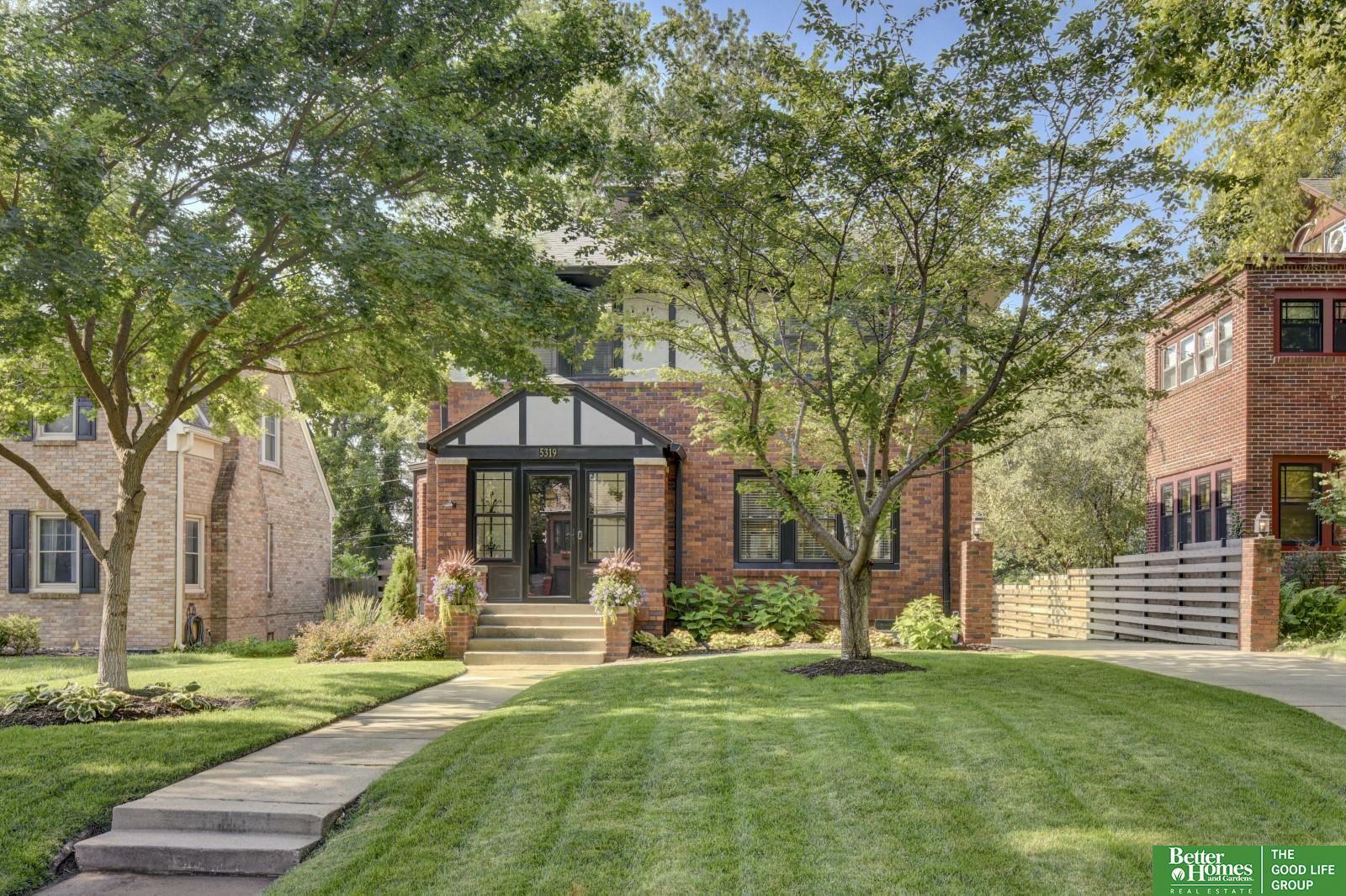 Property Photo: 5319 Western Avenue NE 68132