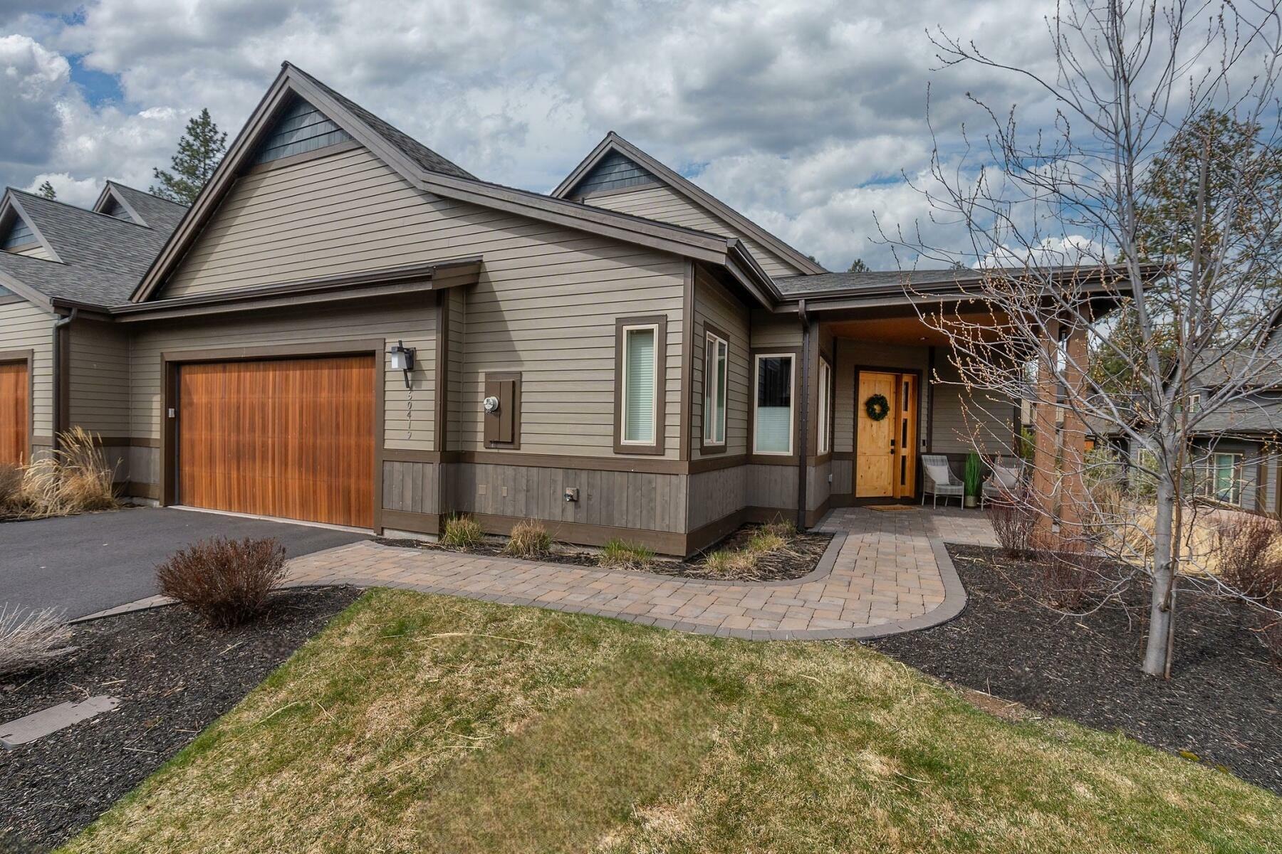 Property Photo: 60419 Kangaroo Loop OR 97702