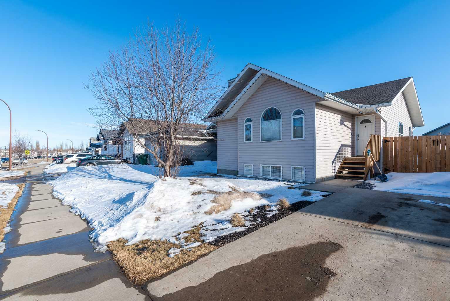 Property Photo: 6609 35 Street AB T9V 3J2