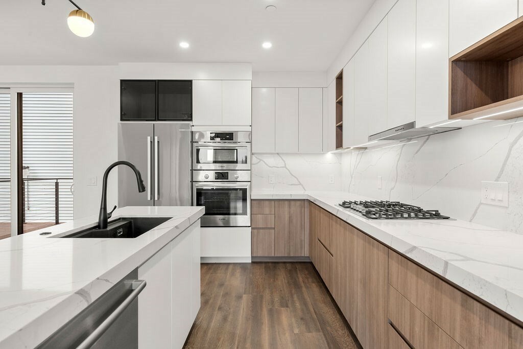 29 Woodford St 2  Boston MA 02125 photo