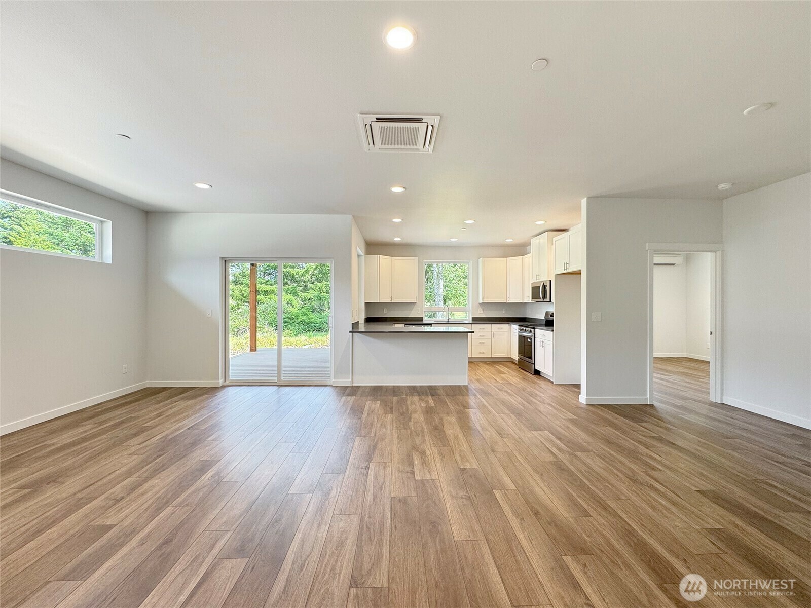 Property Photo: 1413 Discovery Loop WA 98363