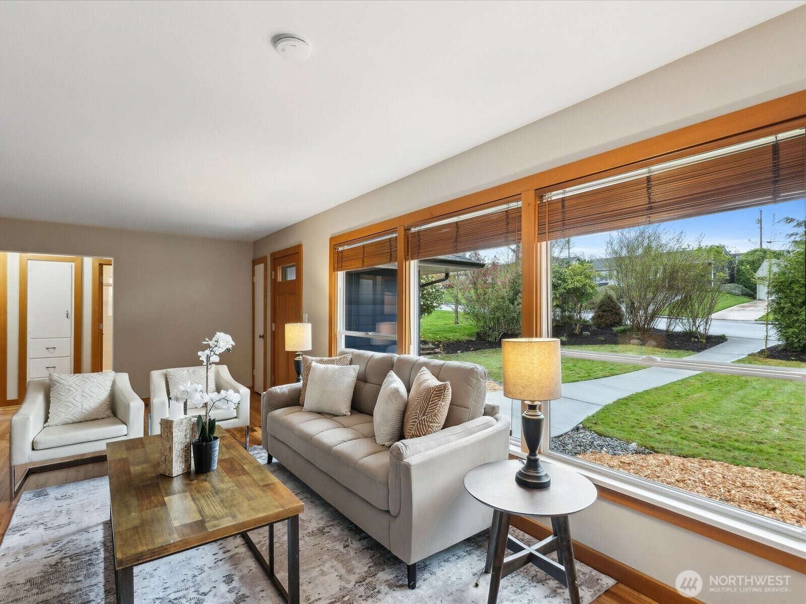Property Photo: 601 Colby Avenue WA 98201