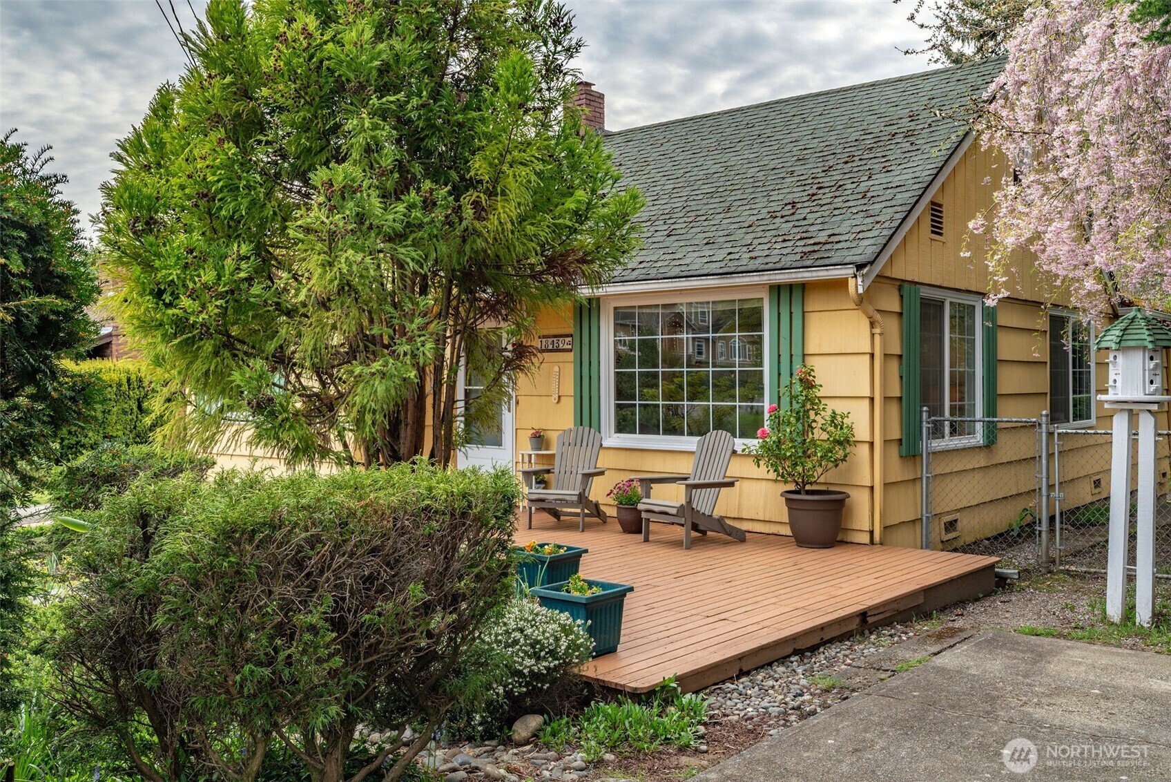 Property Photo: 18439 6th Avenue NE WA 98370