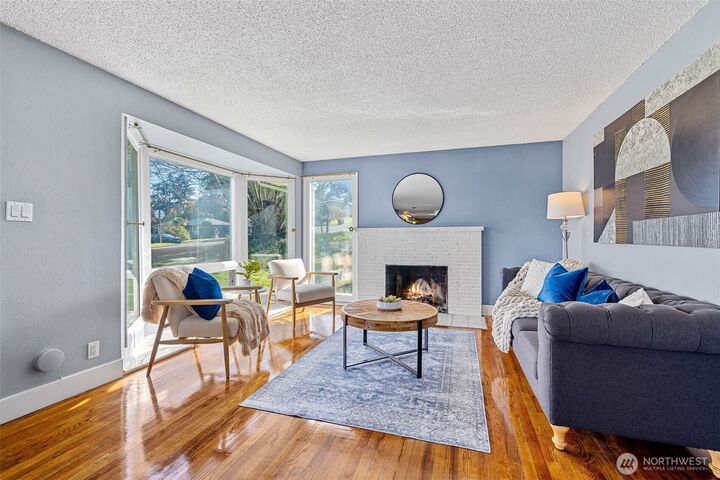 Property Photo:  2521 S 234th Street  WA 98198 