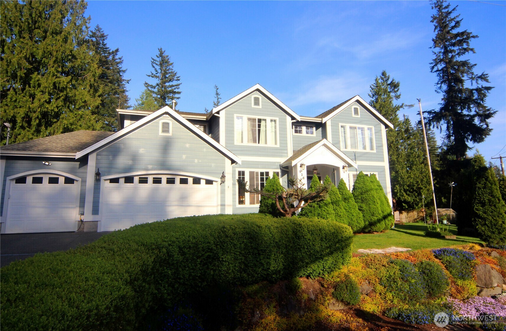Property Photo: 926 211th Place NE WA 98074
